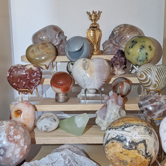 L CRYSTAL MYSTERY BOX ( $380-580 retail value) - Picture 10 of 12